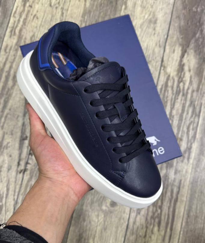 Sneaker Harmont & Blaine 2026