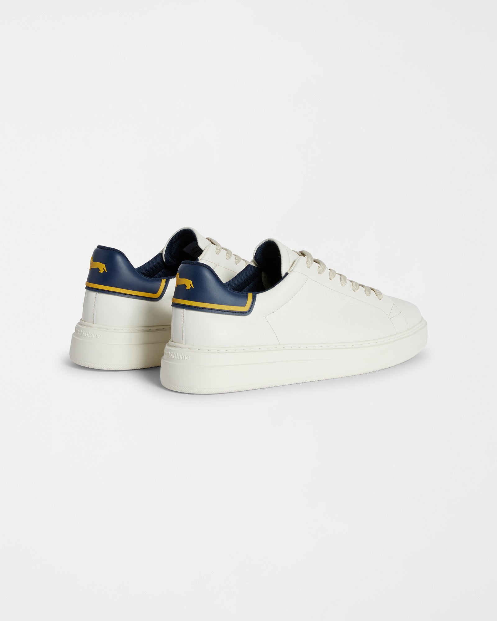 Sneaker Harmont & Blaine 2026