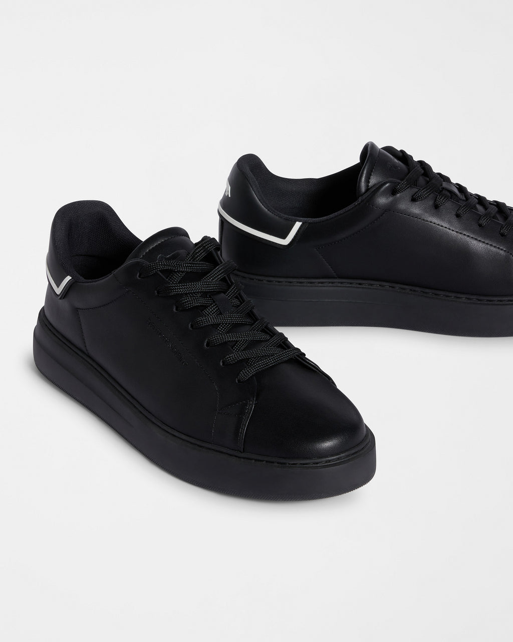 Sneaker Harmont & Blaine 2026